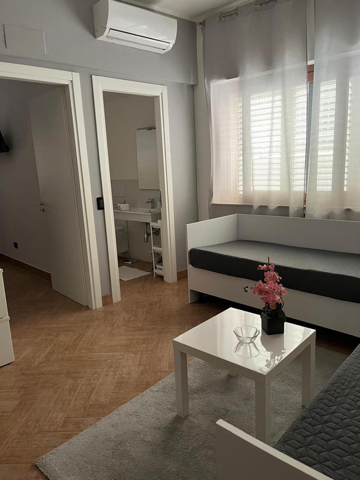 Lamezia Park Apartments Lamezia Terme Eksteriør billede